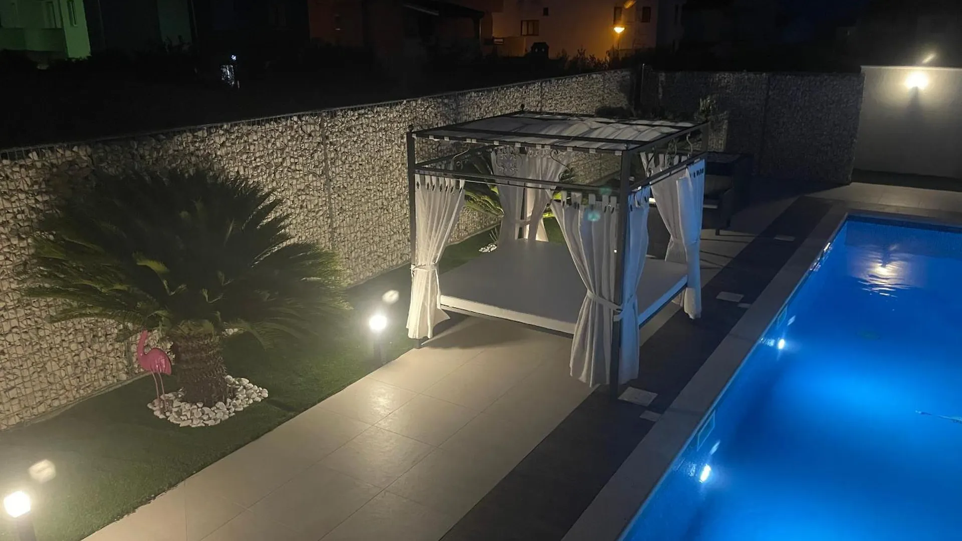 Apartment Villa Loren Kastela