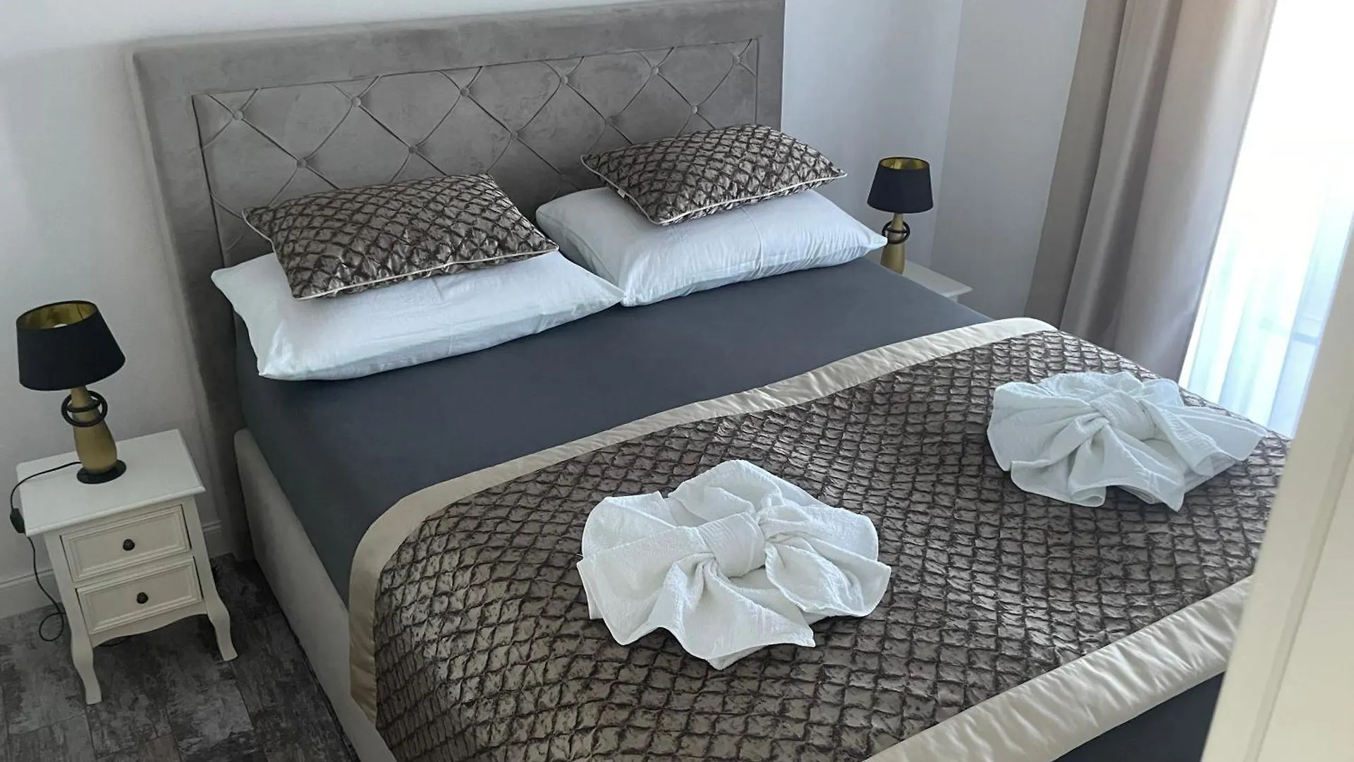 Villa Loren Kastela 0*,  Croatia