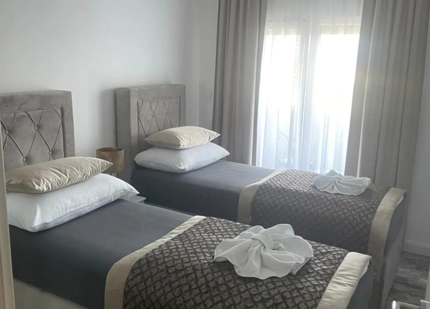 Villa Loren Kastela 0*,